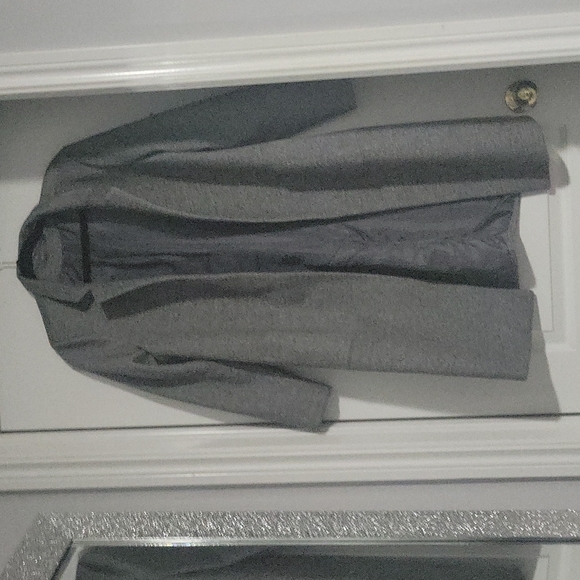 Light coat - Picture 2 of 2